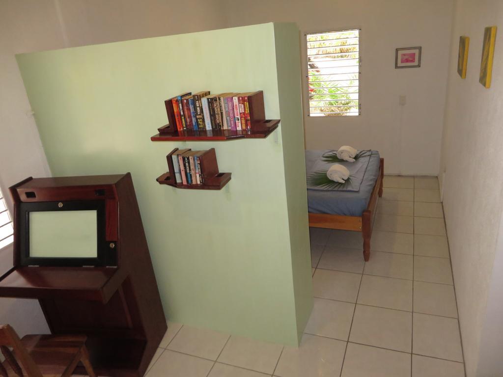 Simberts Apartments Maya Beach Oda fotoğraf