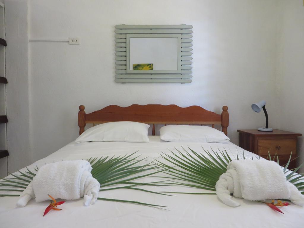 Simberts Apartments Maya Beach Dış mekan fotoğraf