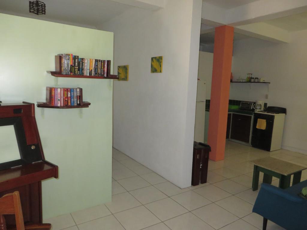 Simberts Apartments Maya Beach Dış mekan fotoğraf