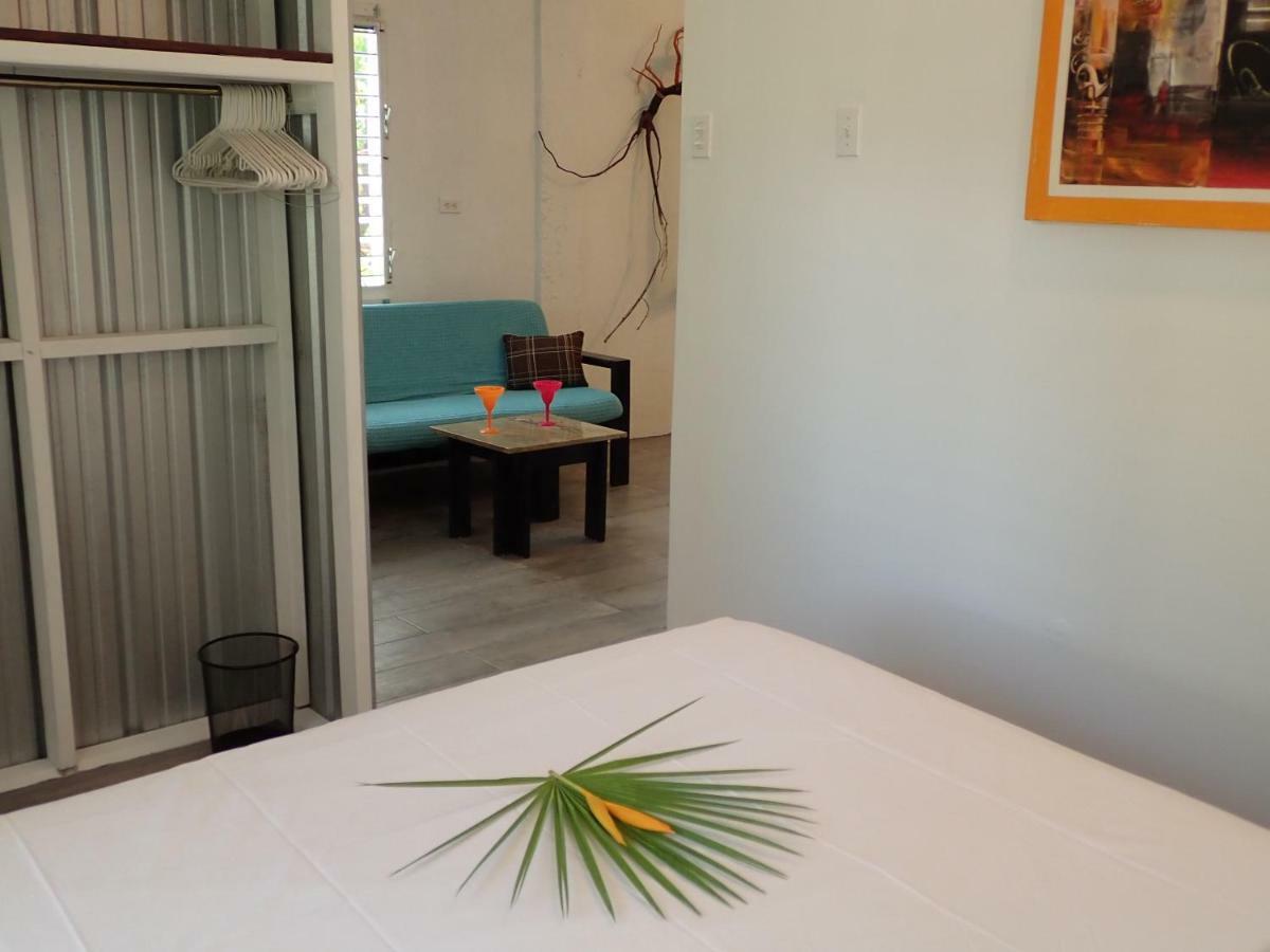 Simberts Apartments Maya Beach Dış mekan fotoğraf