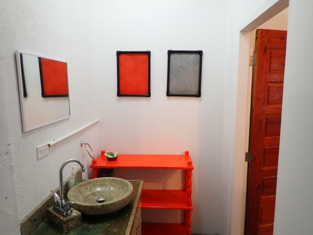 Simberts Apartments Maya Beach Dış mekan fotoğraf